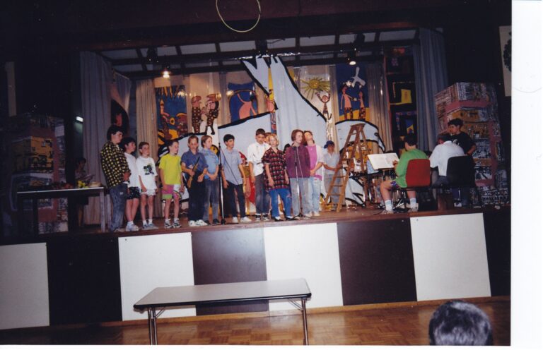 Aufführung der Bremer Stadtmusikanten beim Schüleraustausch in St Rémy