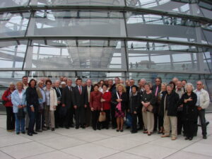 Gemeinsamer Besuch des Deutschen Bundestages mit französischen Freunden aus St Rémy