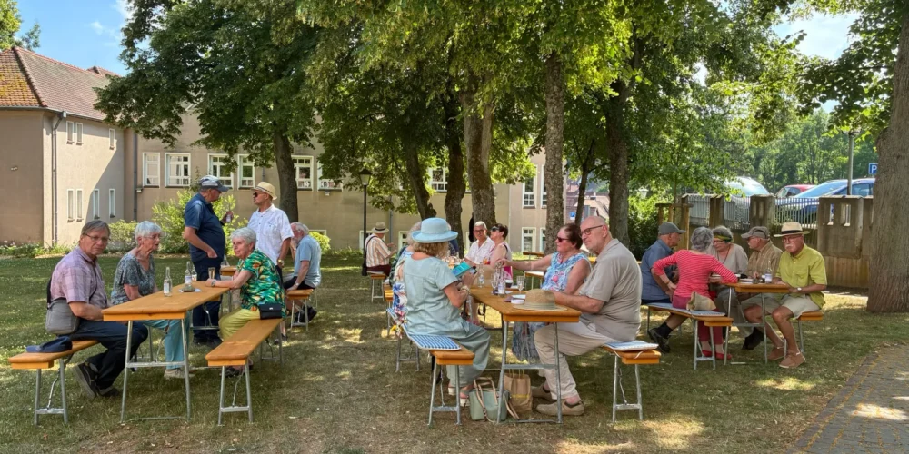 STÄDTEPARTNERSCHAFTSVEREIN Ein „Frühsommerfest“ bei tollem Wetter